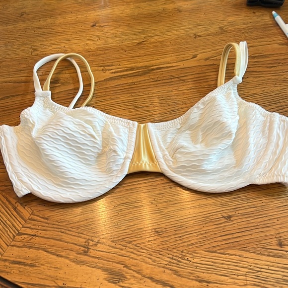 Tara Grinna designer 2pc swim suit. Gold/white.underwire lined bra32-36D. 6/8bot - Picture 2 of 9